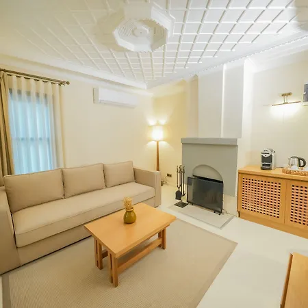 Nuup فندق مرمريس
