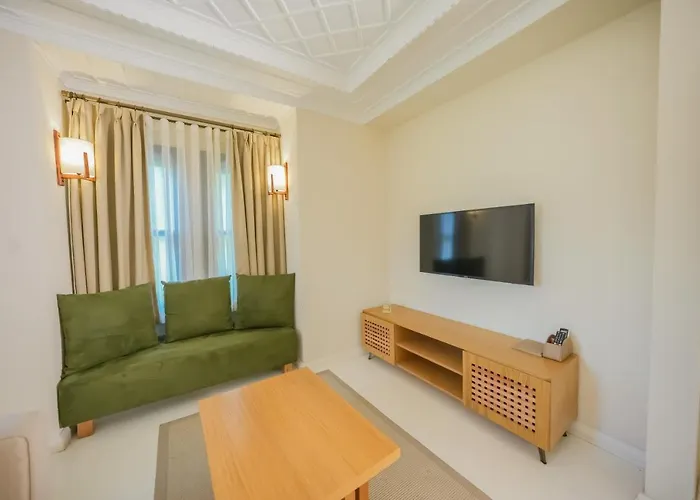 Nuup Μαρμαρίς